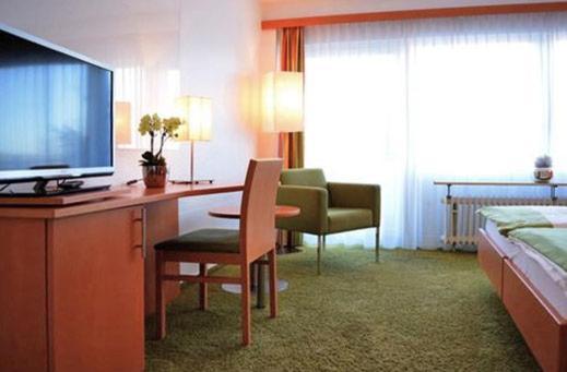 Hotel An De Kruepe Хатинген Екстериор снимка